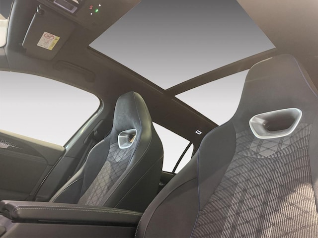 Volkswagen Passat 2.0 TDI R-Line Style