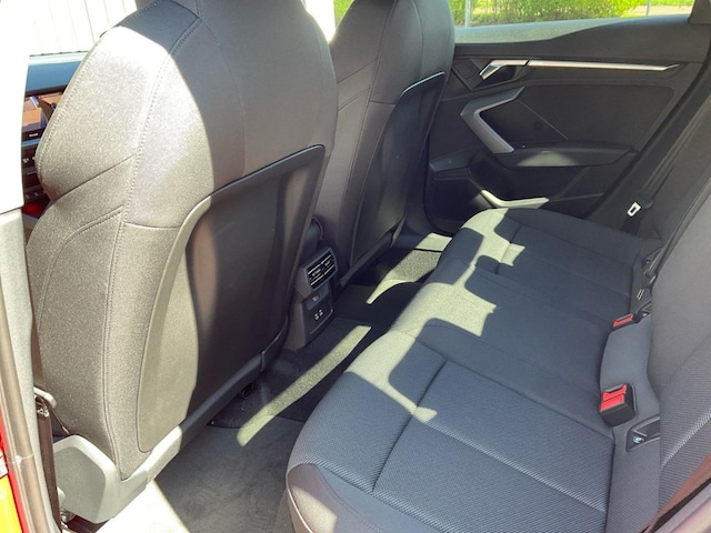 Audi A3 35 TDI S-Line S-Tronic Sedan