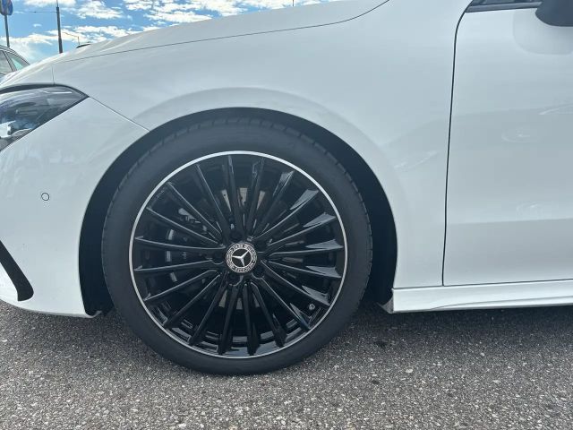 Mercedes-Benz CLA 200 AMG Line Coupé Premium