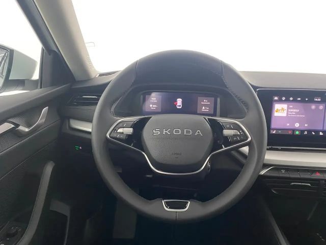 Skoda Octavia Essence TSI