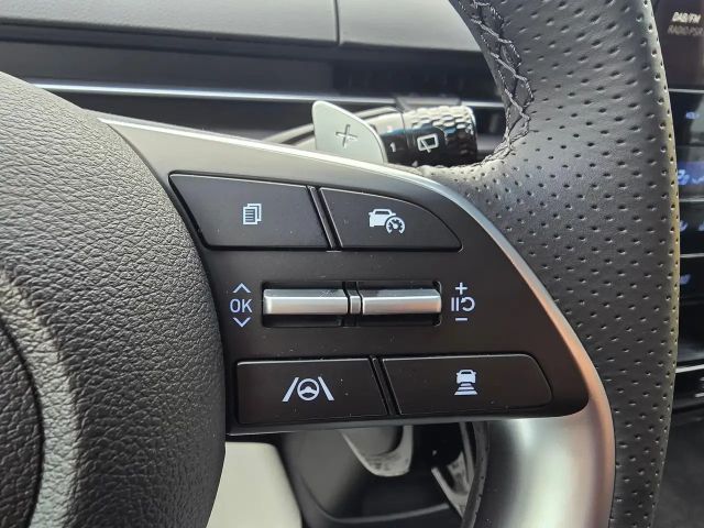 Hyundai Staria Signature