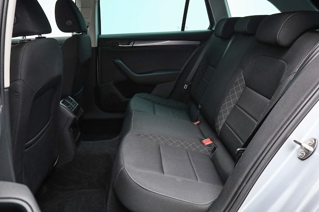 Skoda Superb 1.5 TSI Active Combi