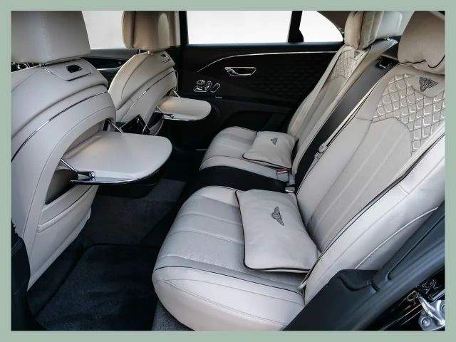 Bentley Flying Spur Mulliner // BENTLEY DÜSSELDORF