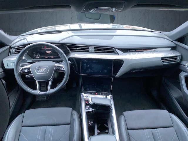 Audi Q8 e-tron 50 Quattro S-Line