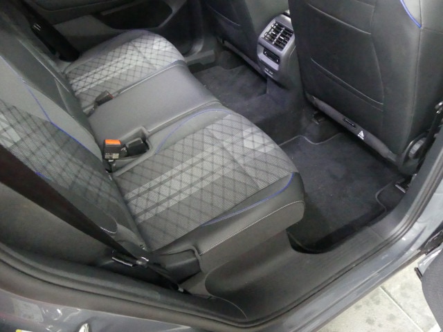 Volkswagen Tayron 2.0 TDI 4Motion DSG R-Line