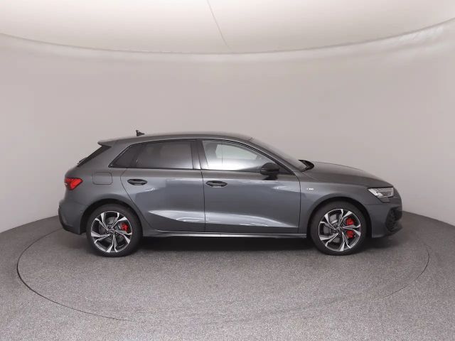 Audi A3 45 TFSI Hybride S-Line Sedan