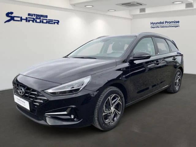 Hyundai i30 1.6 CRDi Intro Edition Intro Edition