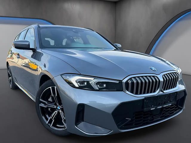 BMW 330 330i Touring xDrive