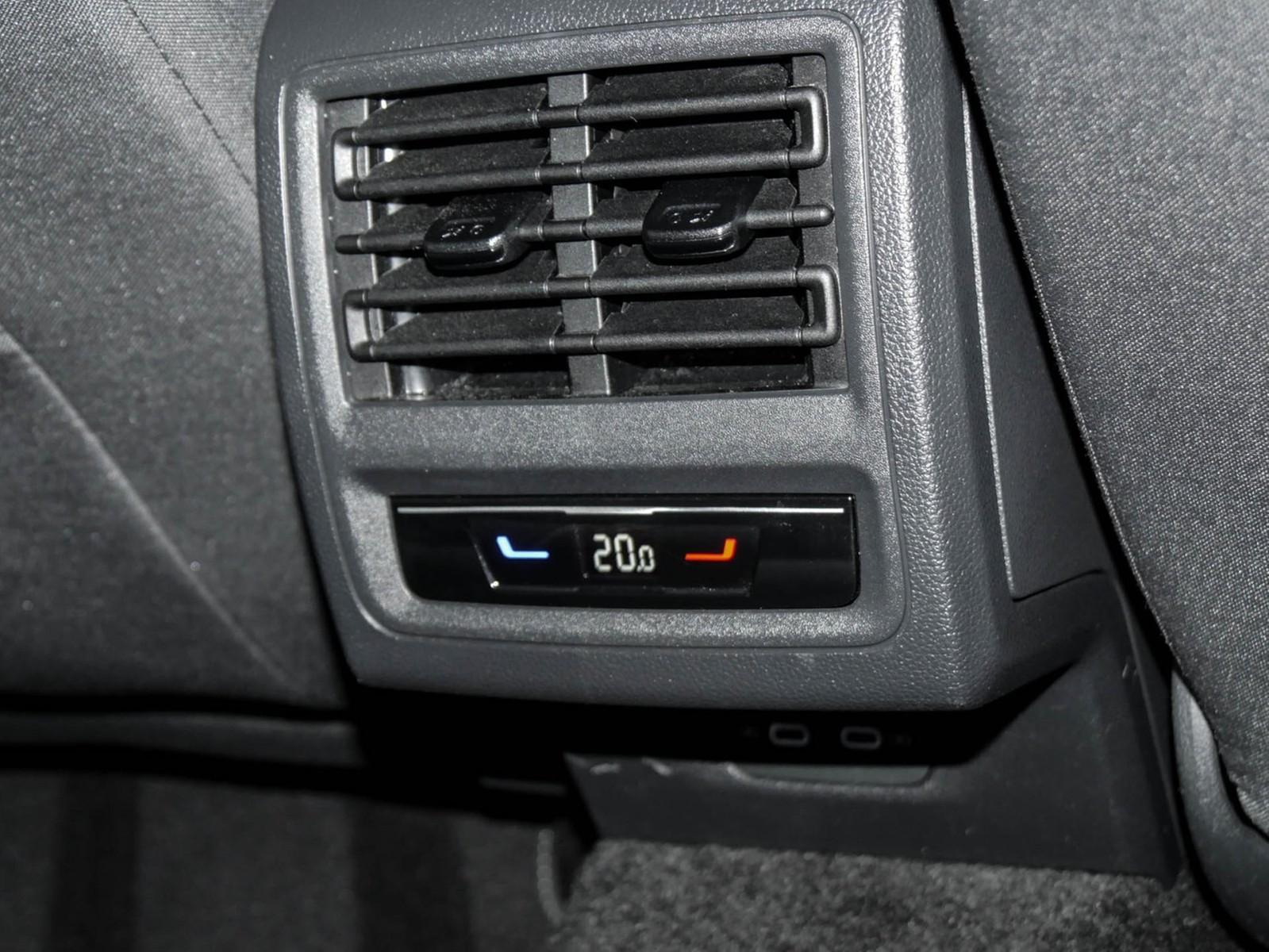 Volkswagen Golf 1.5 TSI Golf VIII Life