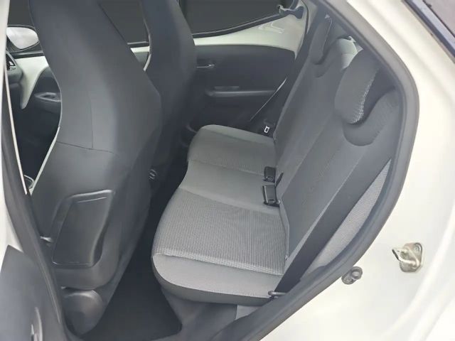 Toyota Aygo X Hatchback Play X-play