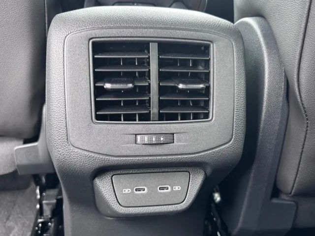 Volkswagen T-Roc 2.0 TSI DSG R-Line