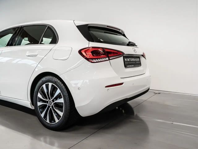 Mercedes-Benz A 180 A 180 d Style