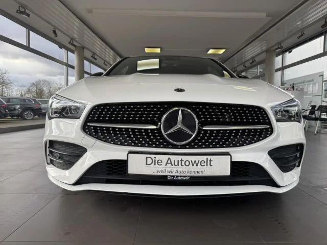 Mercedes-Benz CLA 200 AMG Line Shooting Brake