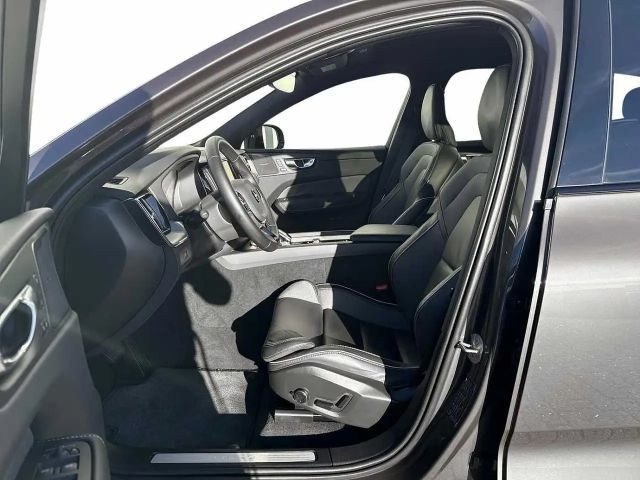 Volvo XC60 AWD Dark Plus