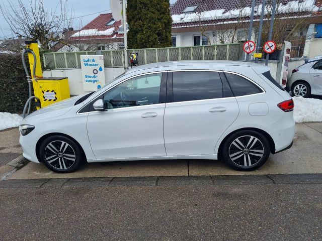 Mercedes-Benz B 200 B 200 d Business Line