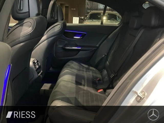 Mercedes-Benz C 200 AMG Line Sedan