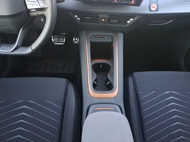 Cupra Born Born NAV LED KAM ACC GJ-REIF 19' 4xKAM SHZ