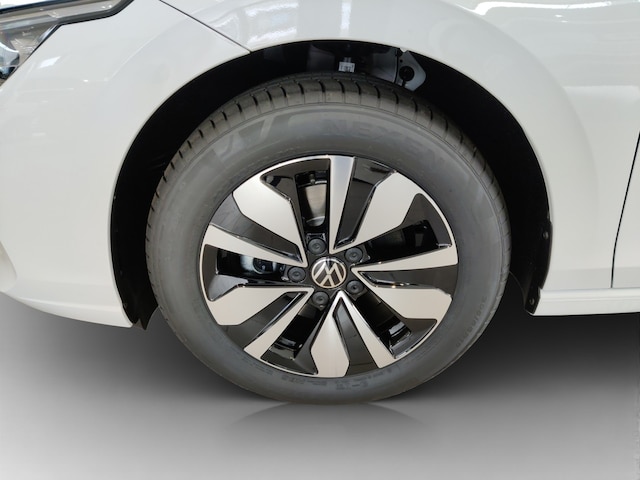 Volkswagen Golf 1.5 TSI Golf VIII