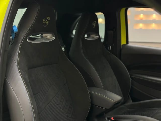Abarth 500e Scorpionissima