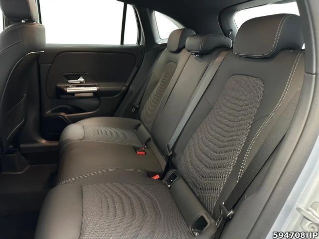 Mercedes-Benz GLA 200 GLA 200 d Progressive