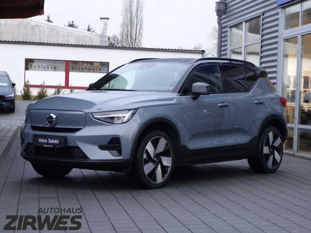 Volvo XC40 AWD Plus Recharge Twin Engine