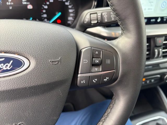 Ford Focus Titanium Wagon