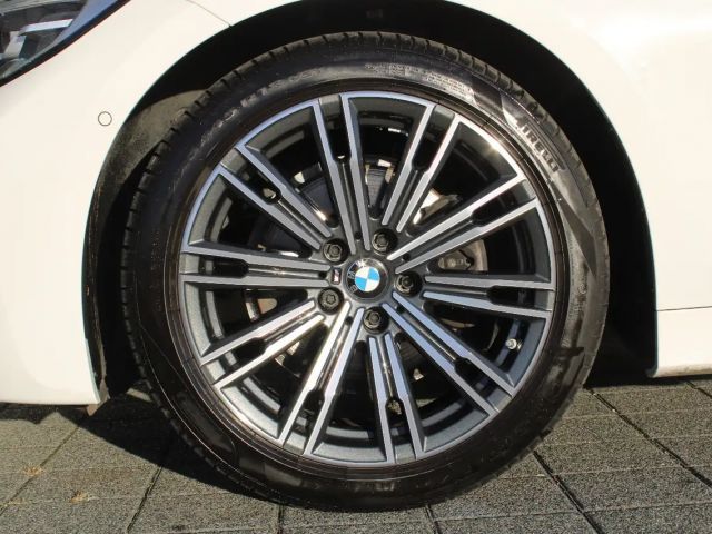 BMW 320 320i M-Sport Touring