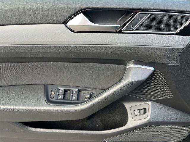 Volkswagen Passat 1.5 TSI Business DSG Variant