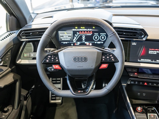 Audi RS3 Quattro S-Tronic Sedan