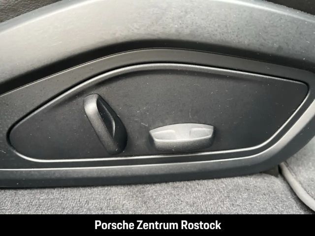 Porsche Taycan 4 Cross Turismo