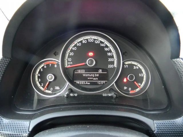 Volkswagen up! Move Move up!