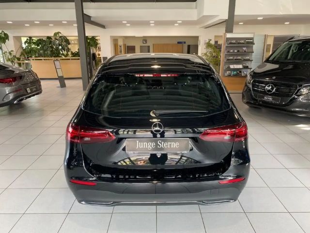 Mercedes-Benz B 200 Progressive Sedan