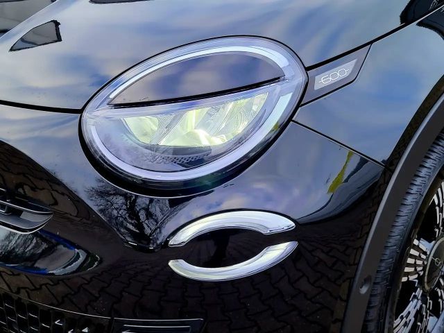 Fiat 600e 600 POP 48V eDCT *LED*R-KAMERA*SHZ*KURVENLICHT*