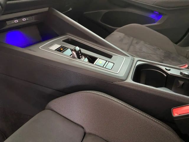 Volkswagen Golf Style eHybrid