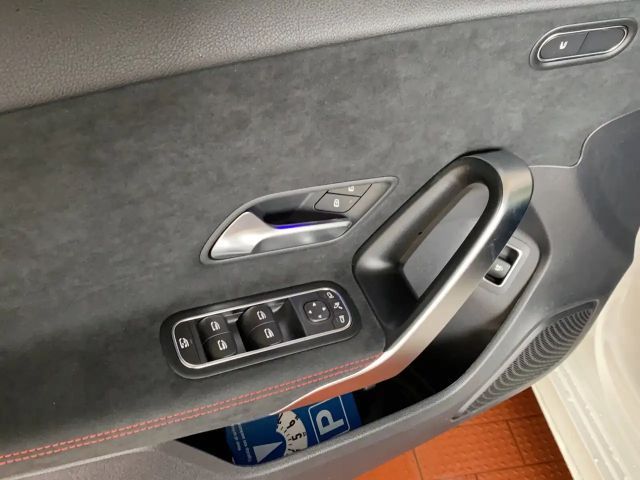 Mercedes-Benz A 200 AMG Line