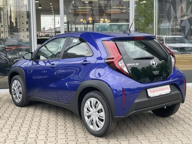 Toyota Aygo X Business Hatchback S-CVT