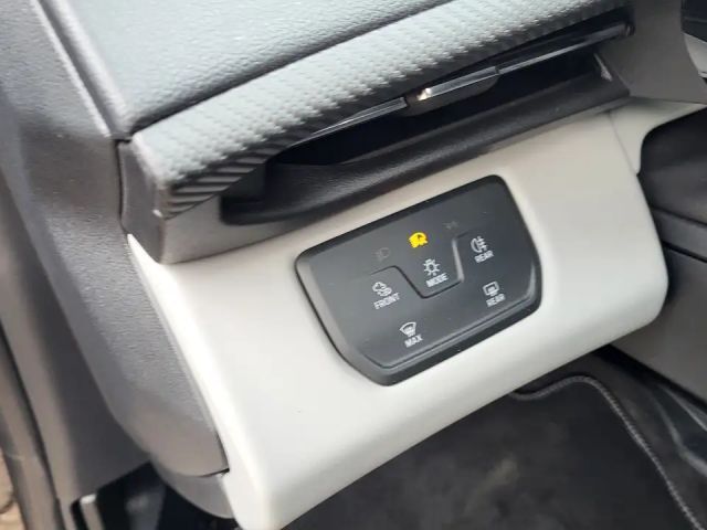 Ford Explorer Premium RWD