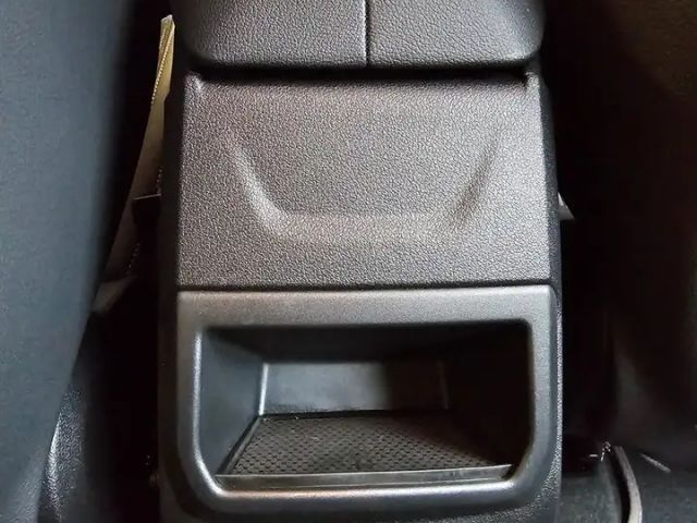 BMW 120 120i Sedan Sport Line