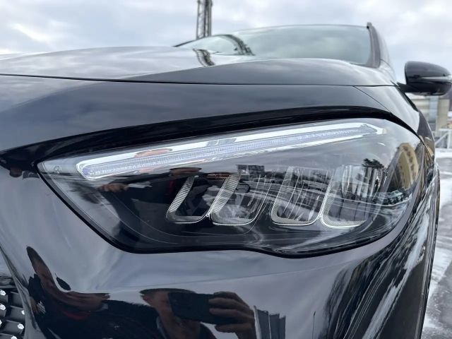 Mercedes-Benz GLA 200 4MATIC GLA 200 d