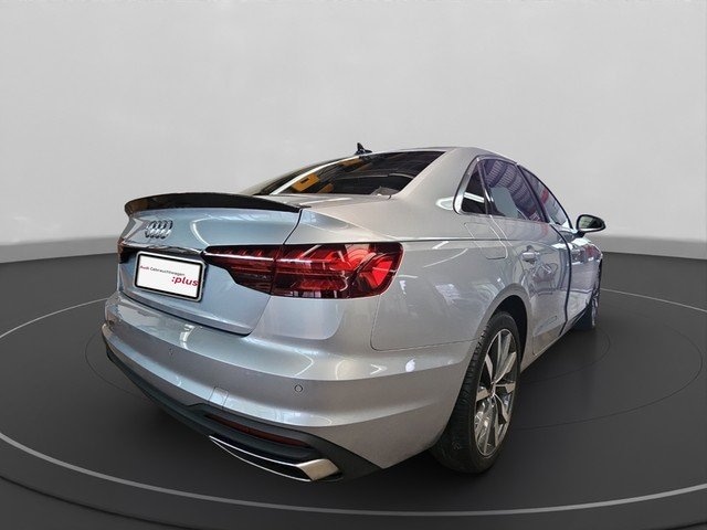 Audi A4 40 TFSI S-Tronic Sedan