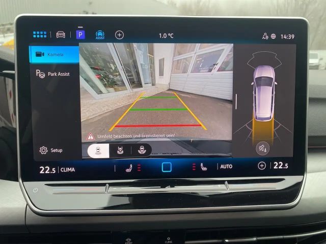 Volkswagen Golf Business DSG Variant