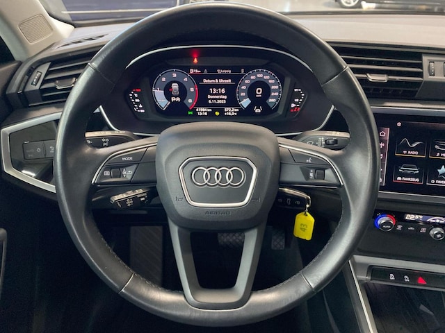 Audi Q3 35 TDI S-Tronic