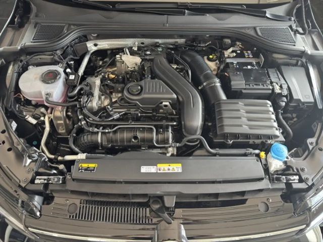 Volkswagen Golf 1.5 TSI Golf VIII