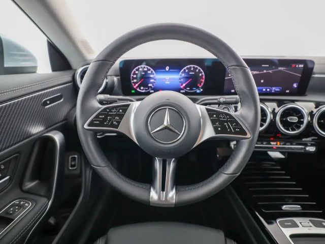 Mercedes-Benz CLA 180 Coupé