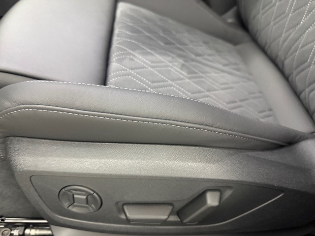 Audi A6 Avant Quattro S-Tronic