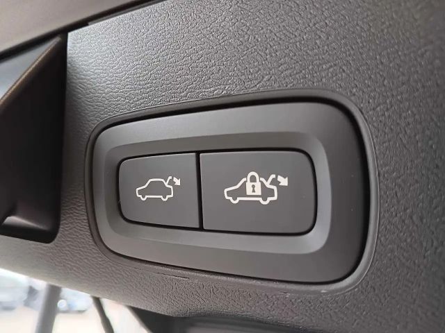 Volvo XC60 AWD Plus T8