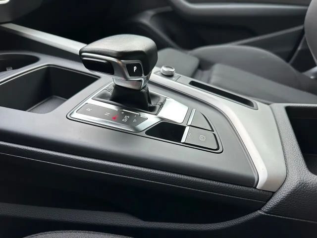 Audi A4 35 TFSI Avant S-Tronic