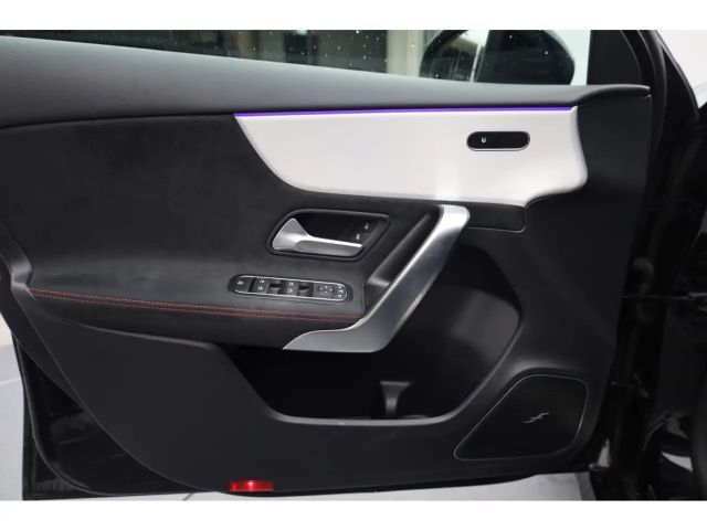 Mercedes-Benz A 35 AMG AMG Line