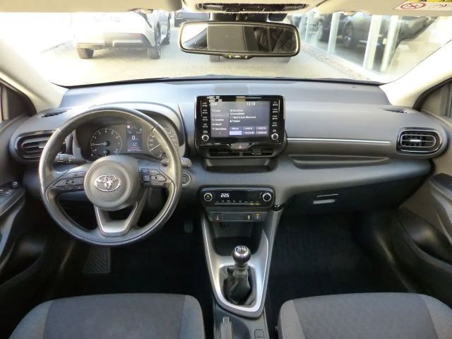Toyota Yaris 1.5 VVT-iE Klimaautom. LED SHZ Alu