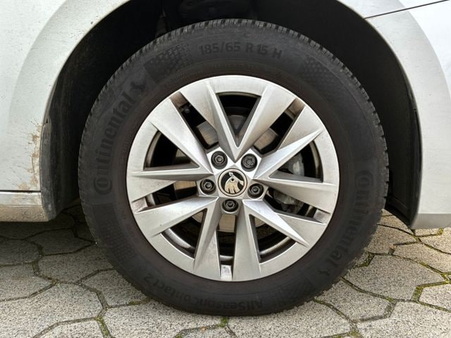 Skoda Fabia FABIA Essence